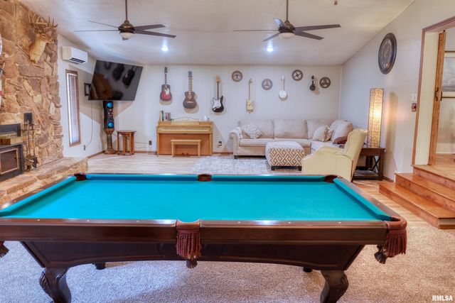 2036 SPRUCE Street, Murphysboro, IL 62966