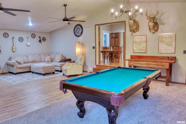 2036 SPRUCE Street, Murphysboro, IL 62966