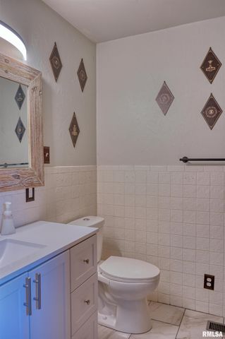 2036 SPRUCE Street, Murphysboro, IL 62966