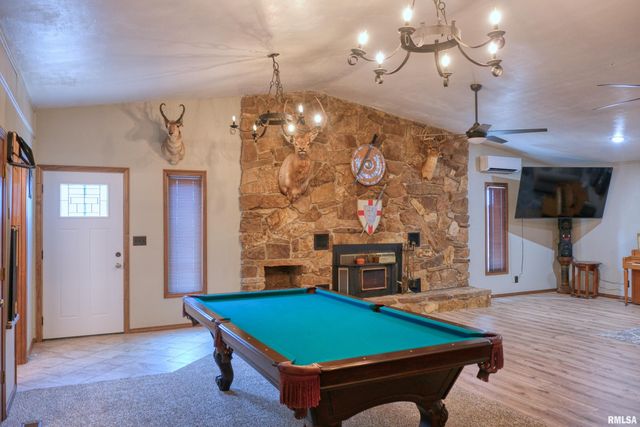 2036 SPRUCE Street, Murphysboro, IL 62966