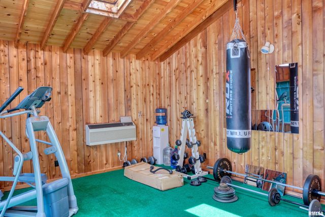 2036 SPRUCE Street, Murphysboro, IL 62966