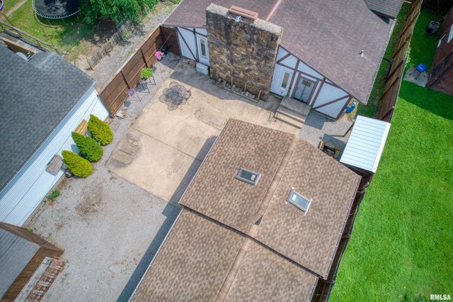 2036 SPRUCE Street, Murphysboro, IL 62966