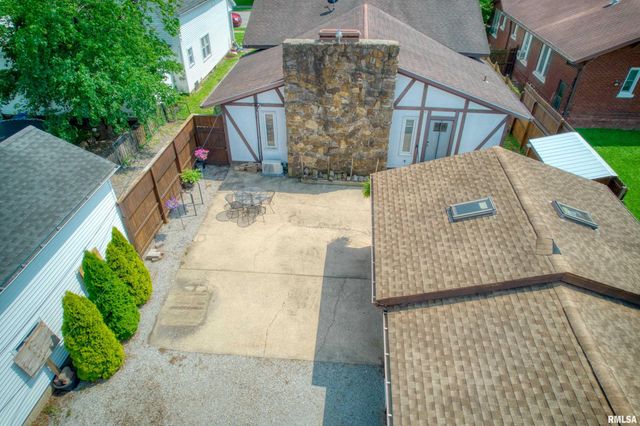 2036 SPRUCE Street, Murphysboro, IL 62966