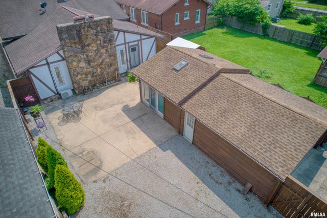 2036 SPRUCE Street, Murphysboro, IL 62966