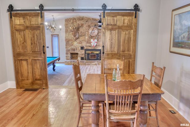 2036 SPRUCE Street, Murphysboro, IL 62966