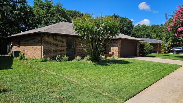 4108 Brookmoor Drive, Arlington, TX 76016
