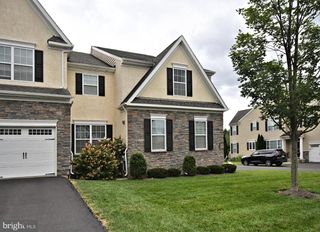 2007 PLEASANT VALLEY DR, Lansdale, PA 19446