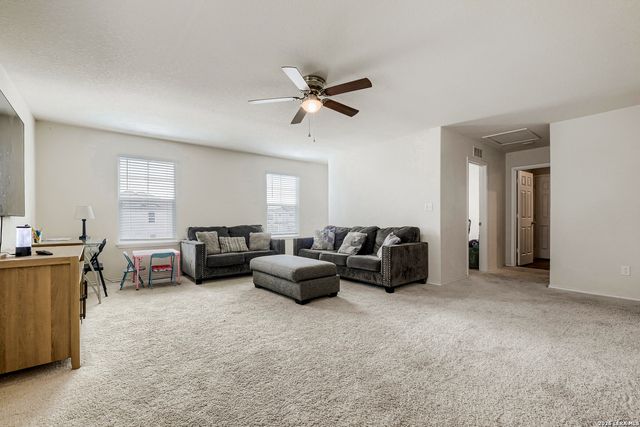 6907 Ashcat, Converse, TX 78109