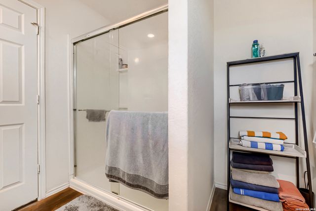 6907 Ashcat, Converse, TX 78109