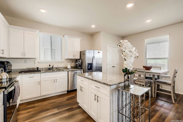 6907 Ashcat, Converse, TX 78109