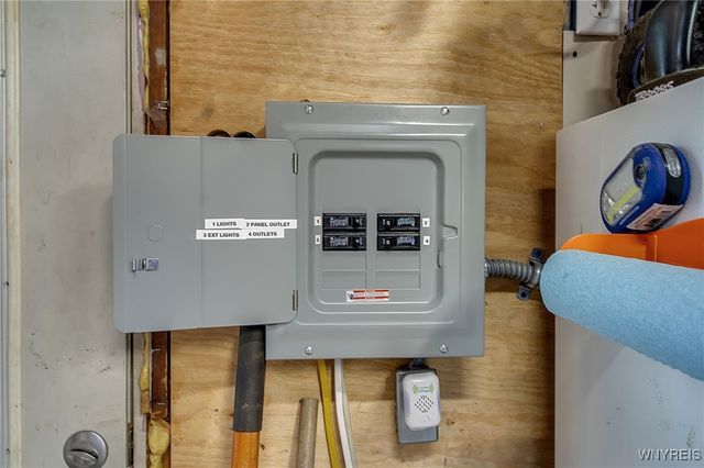 90 Mildred Drive, Cheektowaga, NY 14225