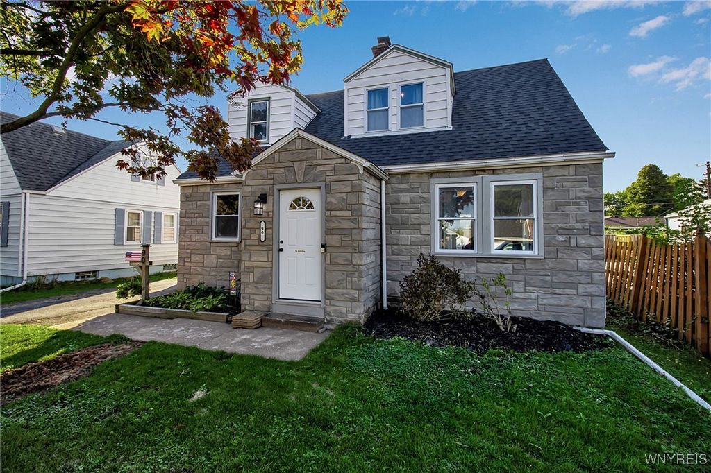 90 Mildred Drive, Cheektowaga, NY 14225