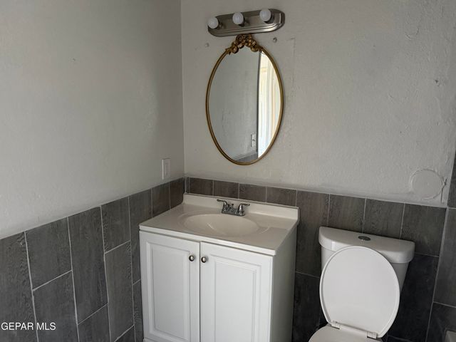 8507 ALAMEDA Avenue 8, El Paso, TX 79907