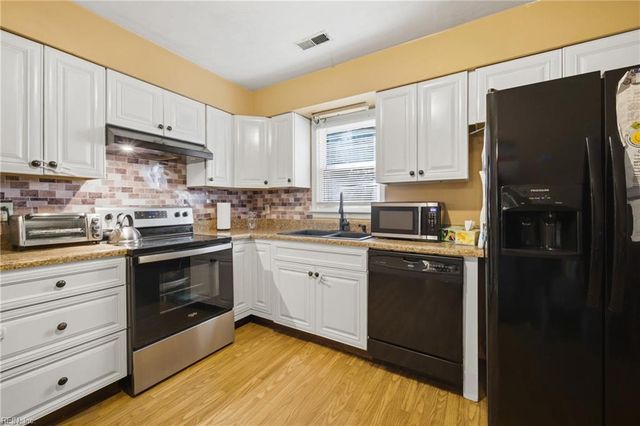 705 Prospect CT, Virginia Beach, VA 23462