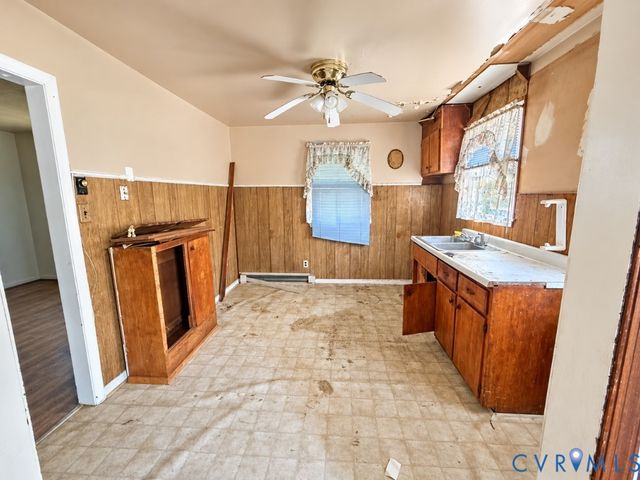 834 Miller St, Petersburg, VA 23803