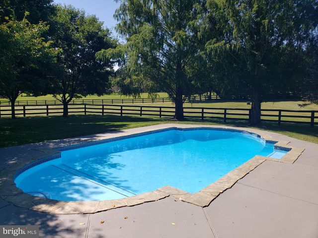 38607 MILLSTONE, Hillsboro, VA 20132