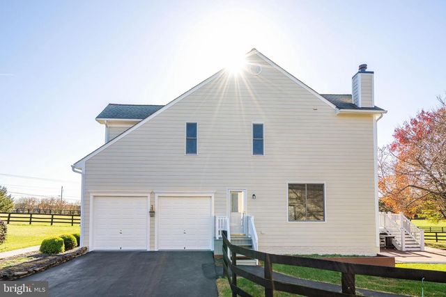 38607 MILLSTONE, Hillsboro, VA 20132