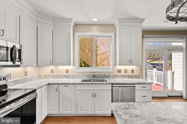 38607 MILLSTONE, Hillsboro, VA 20132