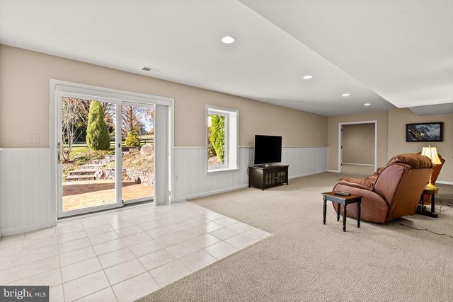 38607 MILLSTONE, Hillsboro, VA 20132