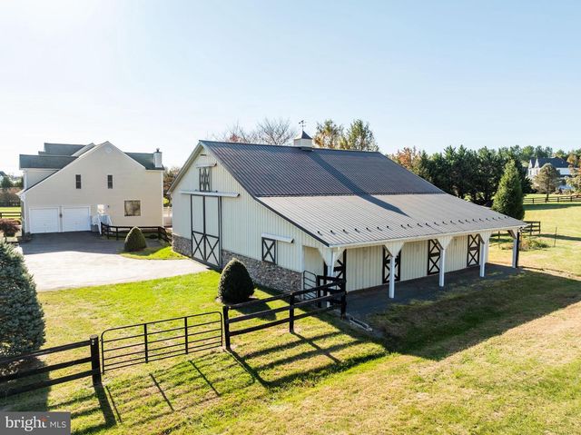 38607 MILLSTONE, Hillsboro, VA 20132