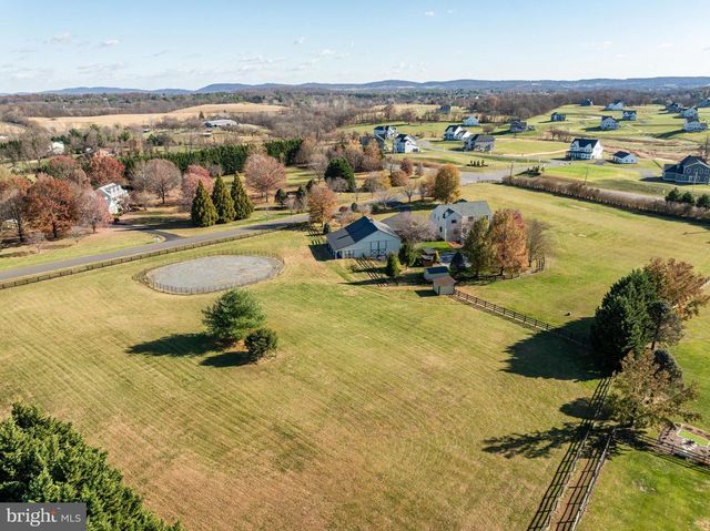 38607 MILLSTONE, Hillsboro, VA 20132