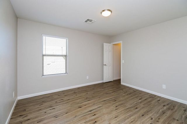 1836 E Silversmith Trail, San Tan Valley, AZ 85143