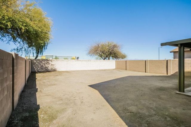 1836 E Silversmith Trail, San Tan Valley, AZ 85143