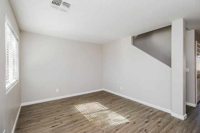 1836 E Silversmith Trail, San Tan Valley, AZ 85143