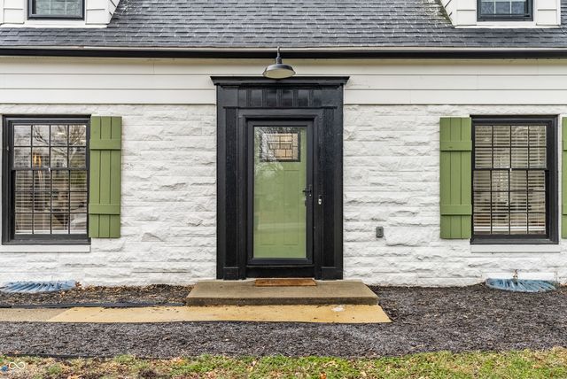 6329 Allisonville Road, Indianapolis, IN 46220