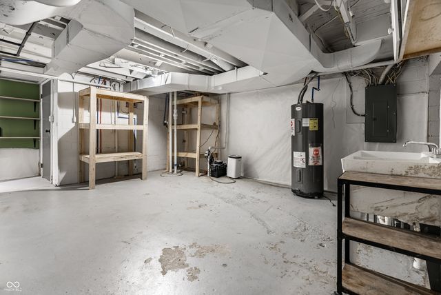 6329 Allisonville Road, Indianapolis, IN 46220