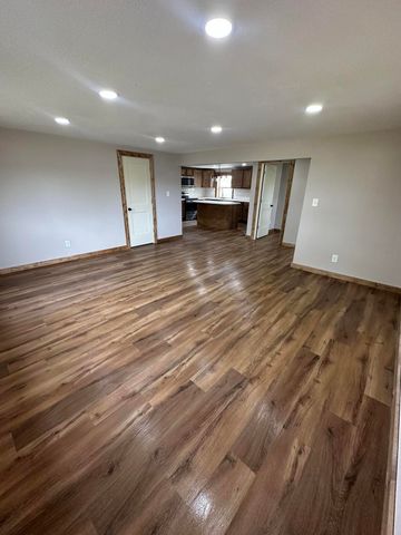 5184 Us-63, Cabool, MO 65689