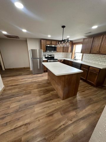 5184 Us-63, Cabool, MO 65689