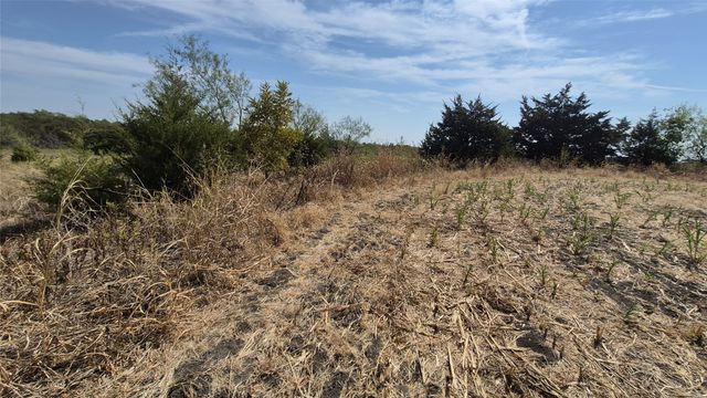 691 FARMER Road, Ennis, TX 75119