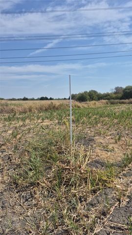 691 FARMER Road, Ennis, TX 75119