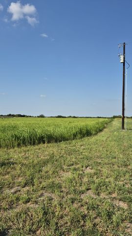 691 FARMER Road, Ennis, TX 75119