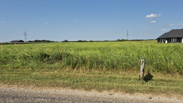 691 FARMER Road, Ennis, TX 75119
