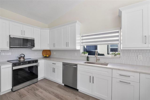 131 NW 187th Avenue, Pembroke Pines, FL 33029