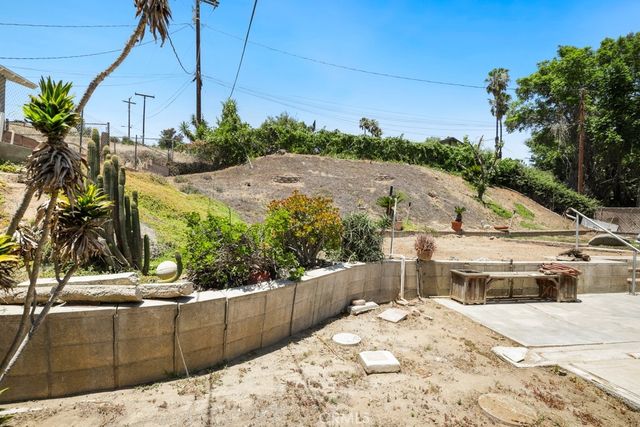 5485 Golden West Avenue, Jurupa Valley, CA 92509