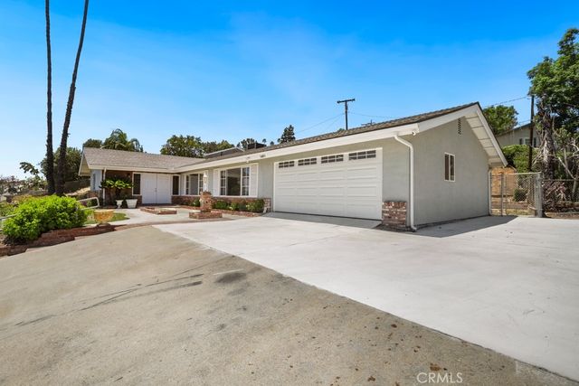 5485 Golden West Avenue, Jurupa Valley, CA 92509