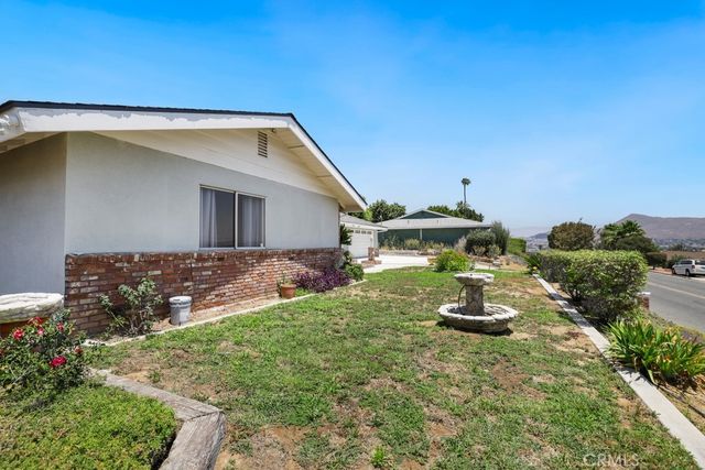 5485 Golden West Avenue, Jurupa Valley, CA 92509