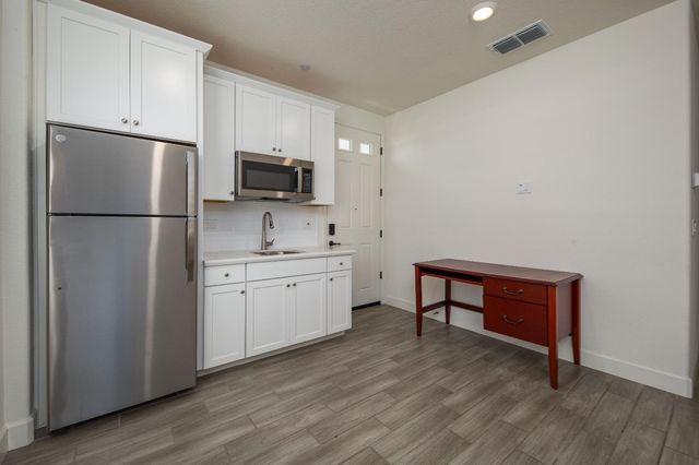 10933 Monomoy Way, Stockton, CA 95219