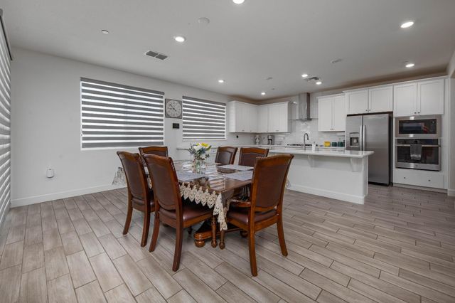 10933 Monomoy Way, Stockton, CA 95219