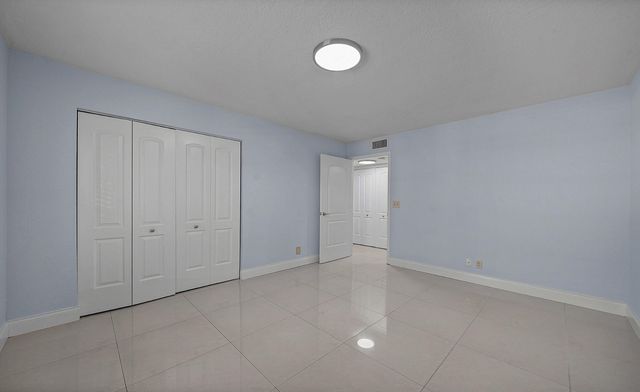 6300 La Costa Drive H, Boca Raton, FL 33433