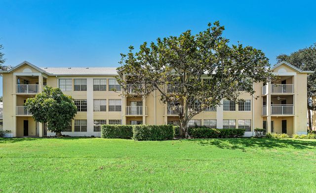 6300 La Costa Drive H, Boca Raton, FL 33433