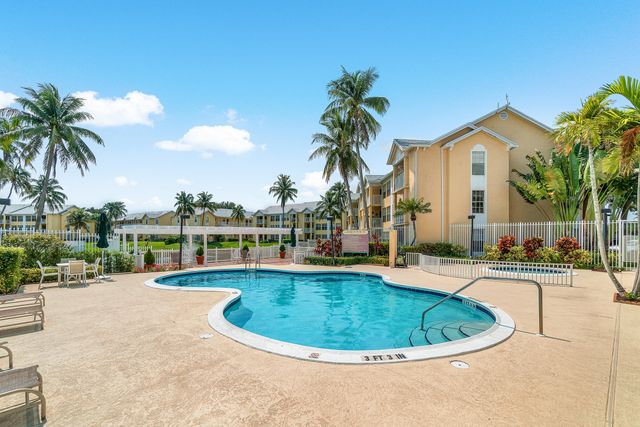 6300 La Costa Drive H, Boca Raton, FL 33433