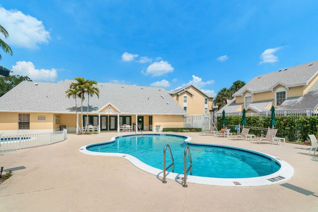 6300 La Costa Drive H, Boca Raton, FL 33433