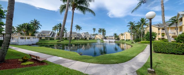 6300 La Costa Drive H, Boca Raton, FL 33433