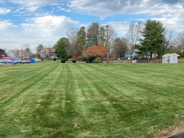 1 Drummer Rd A5, Acton, MA 01720