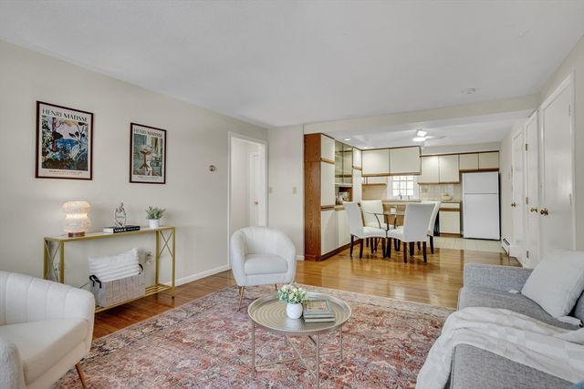 1 Drummer Rd A5, Acton, MA 01720