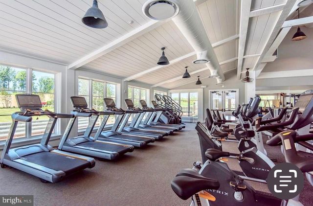 2416 GLOUSTER POINTE DR, Dumfries, VA 22026